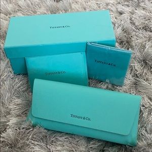 Glasses/sunglasses case